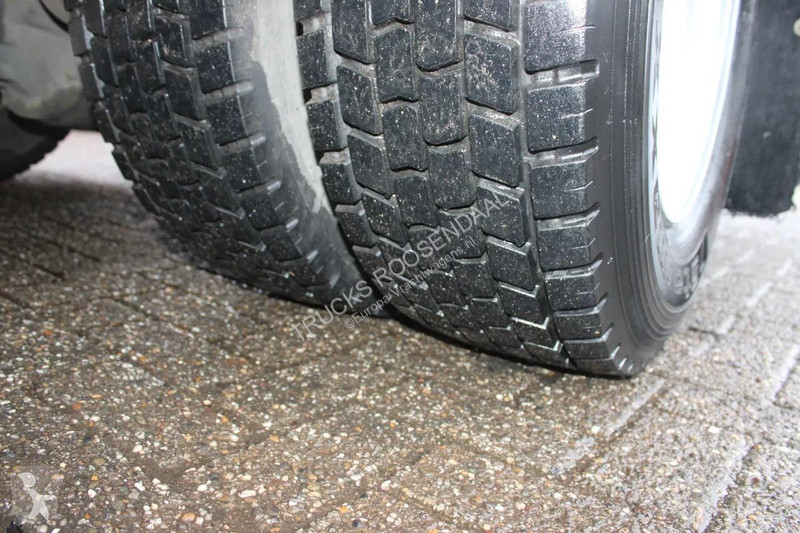 شاحنة Iveco 140e22 + EURO 6 + LOW KM + chereau