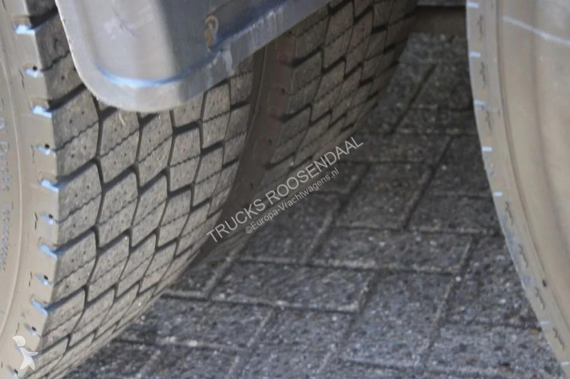 شاحنة Iveco 310 + 6X2 EURO 5 + CARRIER + LIFT