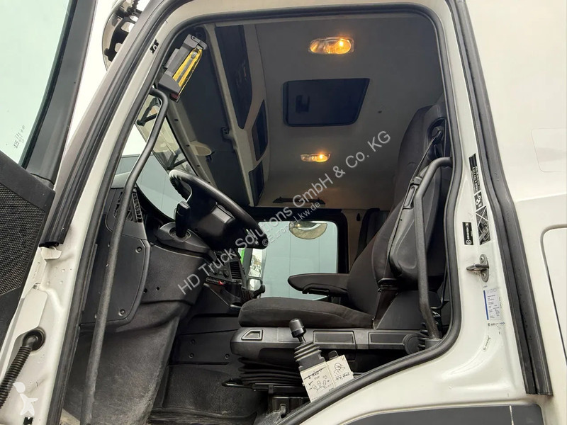 شاحنة Mercedes 1832 Mercedes-Benz 1832 L 4x2...