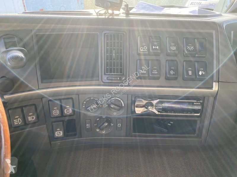 شاحنة Volvo 370 + Euro 5 + Palfinger Z-Q170...