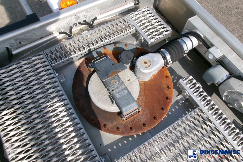 شاحنة Renault 270 4x2 fuel tank 13.7 m3 / 4 comp