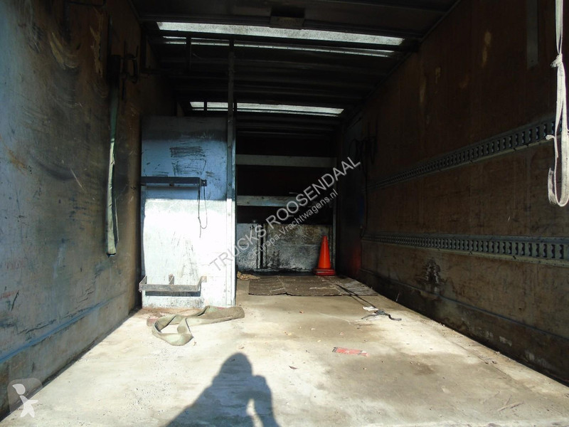 شاحنة Renault 12,220 + euro 5 + LIFT