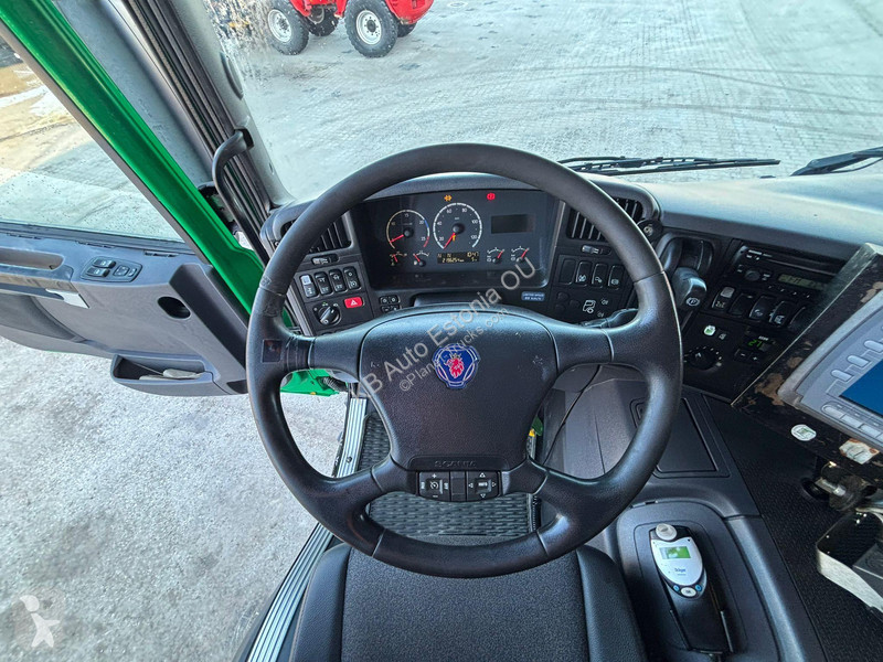شاحنة Scania 420 6x2*4 DISAB EN VAC 14