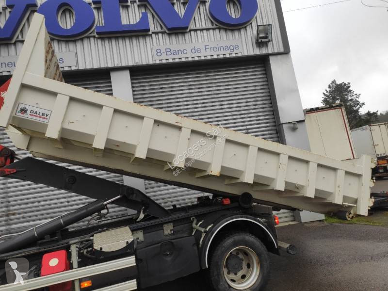 شاحنة Volvo