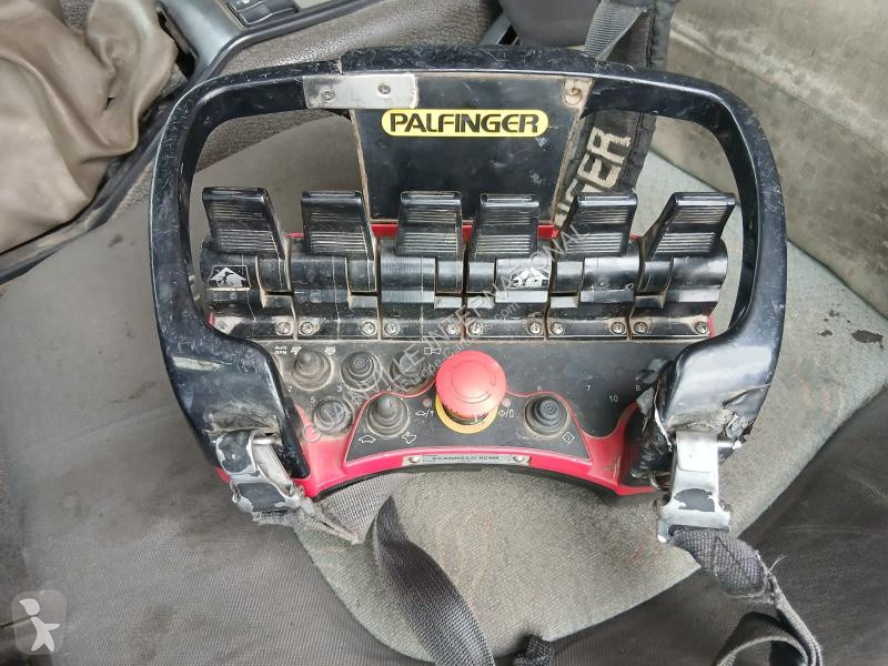 شاحنة Renault 370.19 DXI