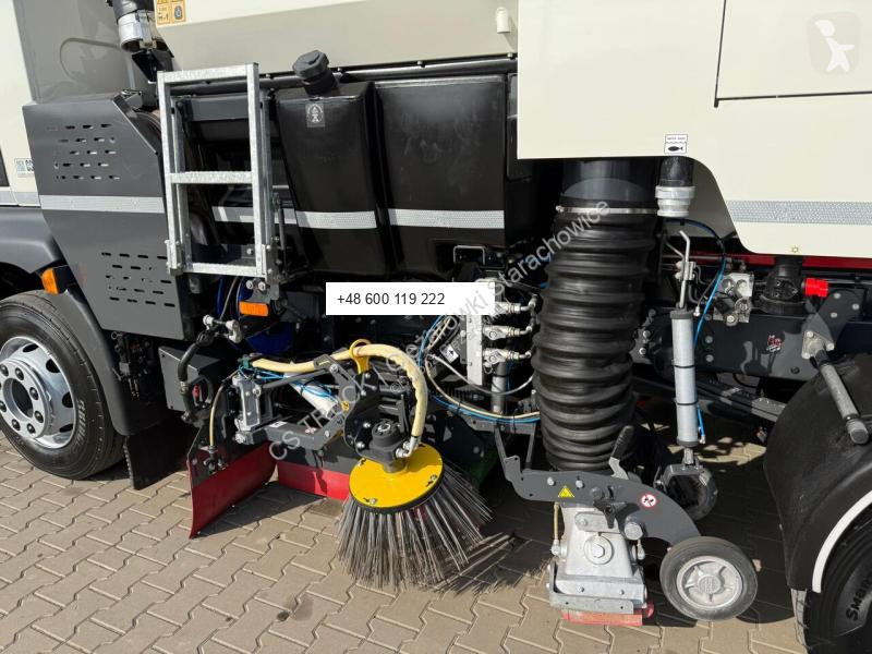 شاحنة Johnston Volvo FL 15.250