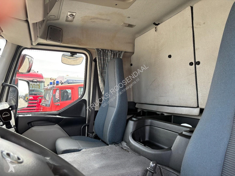 شاحنة Volvo FE 330 + HMF 1680 + 6X2 + CONTAINER...