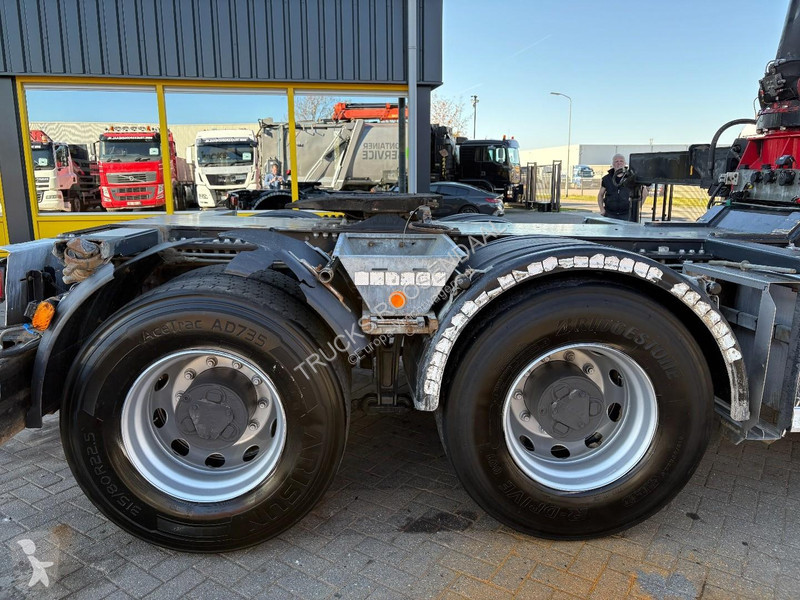 شاحنة Iveco 420 X-WAY + HMF 5020K-RCS 6x...