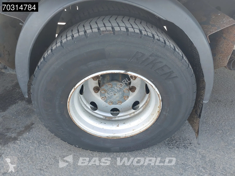 شاحنة Mercedes 1322 4X2 13tonner 1500kg...