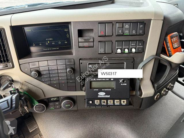 شاحنة Volvo FM330 6x2*4 Carrier Supra 1050 Nordic