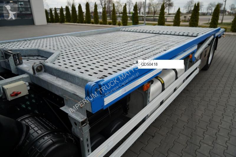 شاحنة Renault D WIDE 380 DE11 / 4X2 / LAWETA 8...