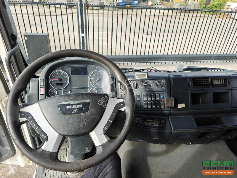 شاحنة MAN TGA 6x2 Sleeper Cab Euro3 - Enclosed...