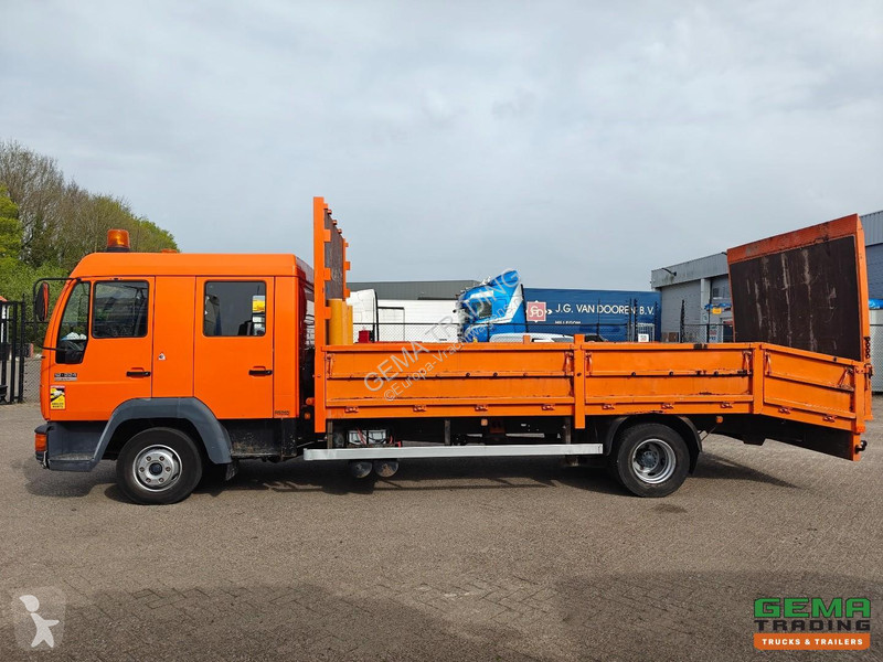 Lastbil MAN LC 4x2 Double Cab (7-seater) Euro 0...