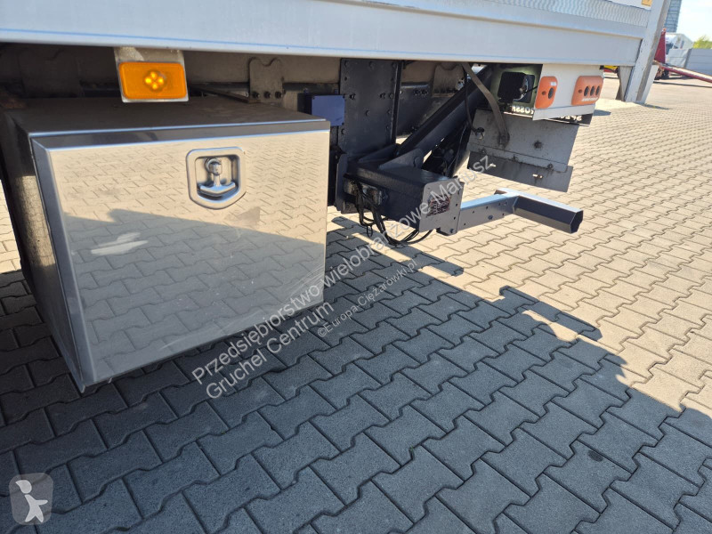 Камион Volvo FM 340 / CARRIER I350 / LIFT ZEPRO