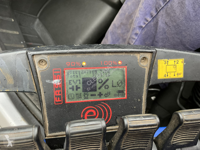 شاحنة Volvo 500 4x4 Fassi 31 Tonmeter laadkraan...