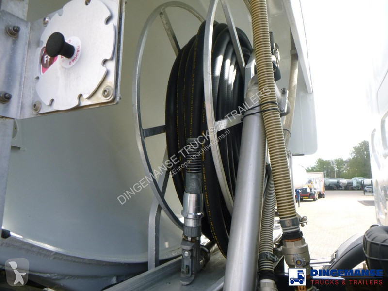 شاحنة Renault 280 dxi 4x2 fuel tank 13.6 m3 / 4...