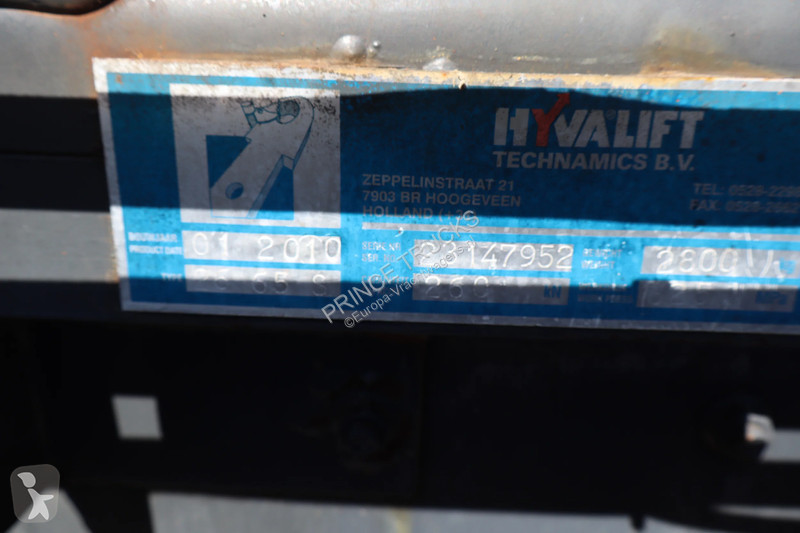 شاحنة DAF 105460 * MANUAL * CONTAINER * 6X2 *...