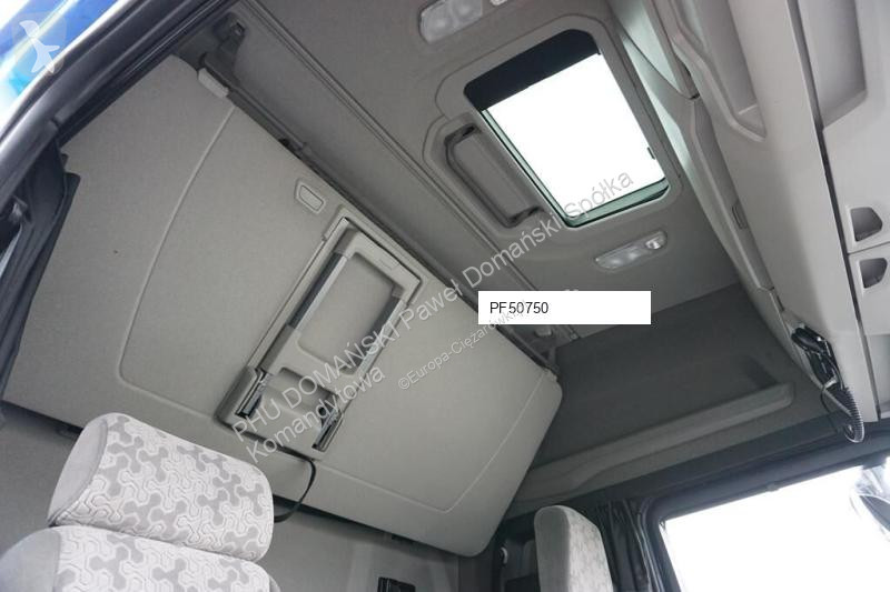 Хенгер Scania / TANDEM