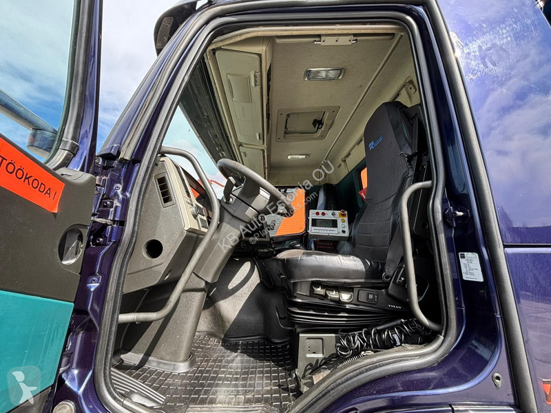 شاحنة Volvo 460 8x4*4 FOR SALE AS CHASSIS / 9...