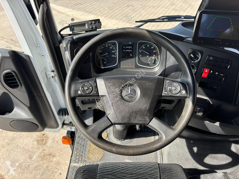 شاحنة Mercedes 818 4x2 THERMOKING V600 MAX