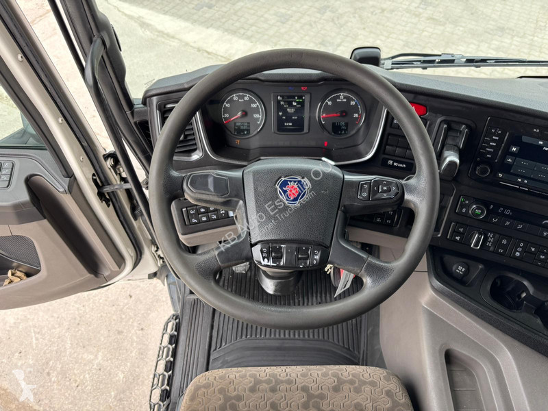 شاحنة Scania P410 4x4+2 HYDRAUICS / FRONT AXE 9T