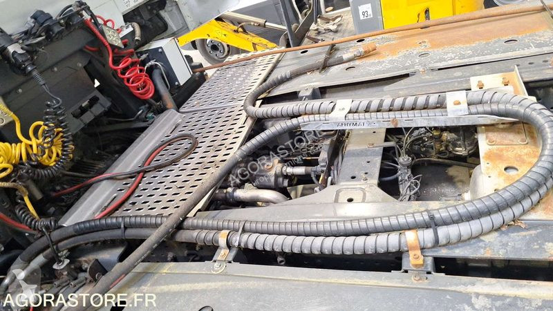 Tracteur Iveco 440S42