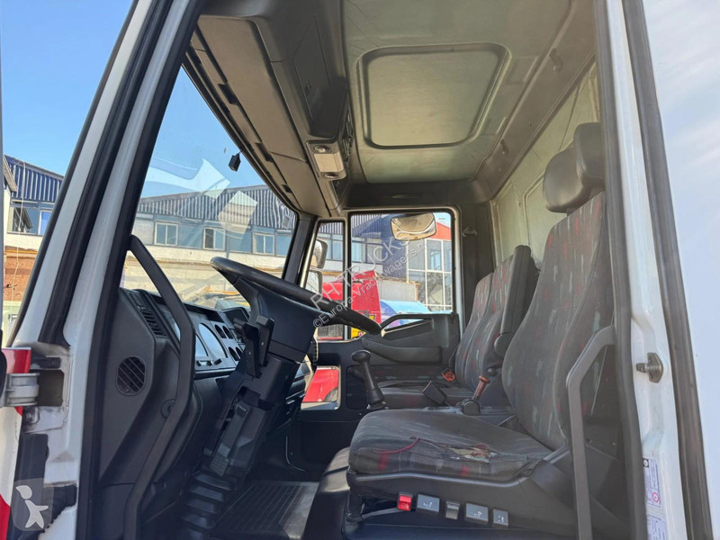 Vrachtwagen Iveco EuroCargo 180 4X2 - HMF 1560 K3