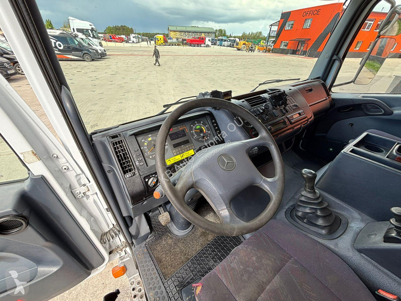 Camion Mercedes 818 4x2 PK 2900 / BOX L=3823