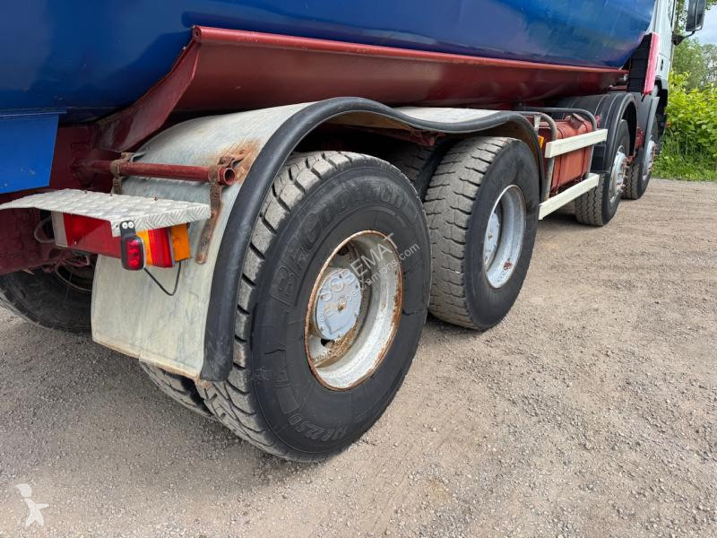 شاحنة Iveco 410E42