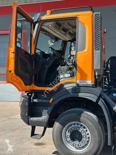 شاحنة Iveco XWay 480 8x4 BL  PALFINGER P24A AK...