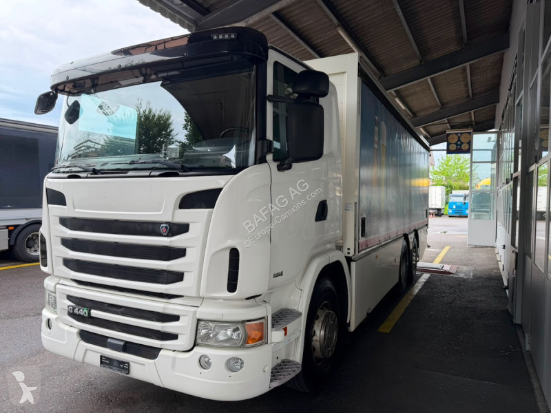 شاحنة Scania g440 lb 6x2