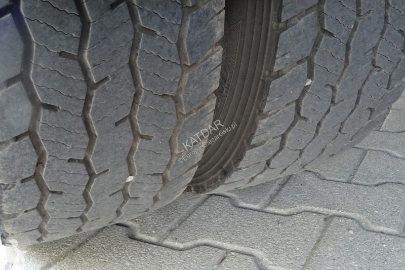 Camión DAF LF 210 euro 6 kontener...