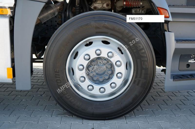 شاحنة Mercedes ANTOS 1830