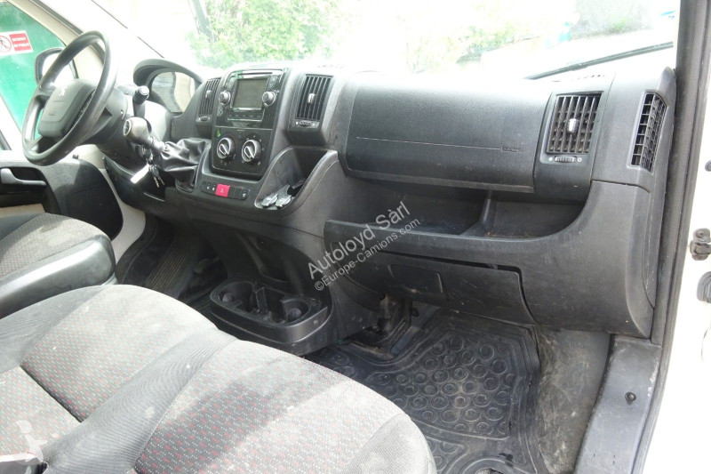 Véhicule utilitaire Peugeot BOXER 2,0 HDI 130