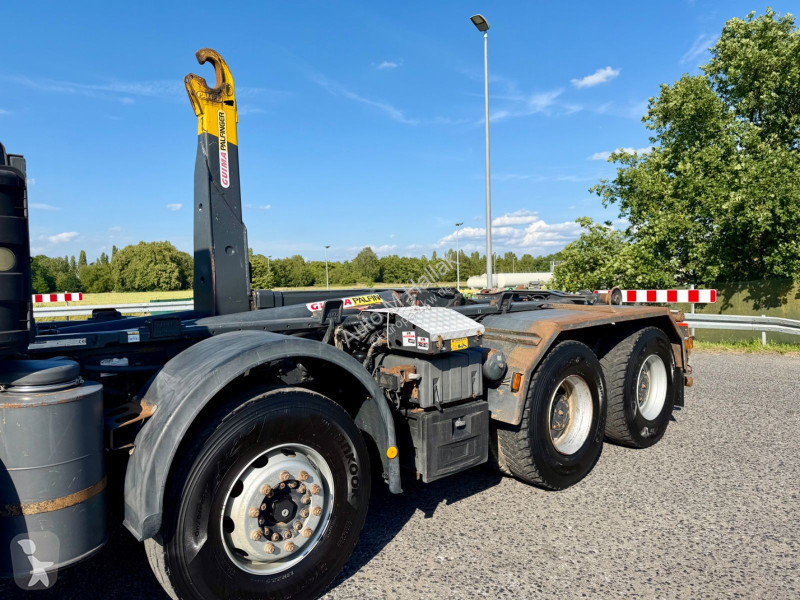 شاحنة Iveco TRAKKER 410 8x4 Palfinger Abrollkipper