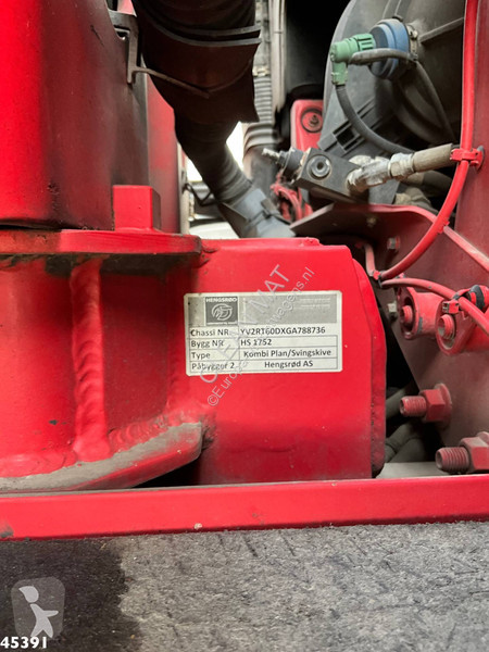 شاحنة Volvo 540 8x4 HMF 85 Tonmeter laadkraan +...