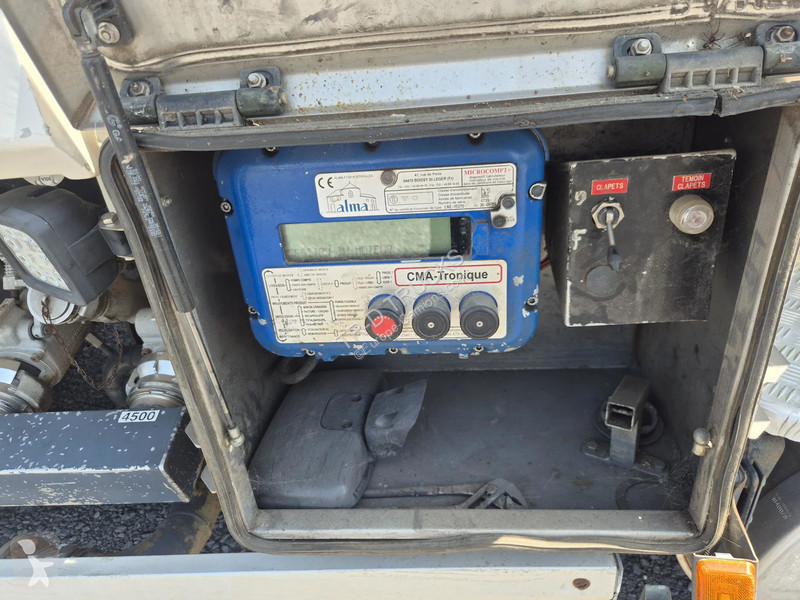 شاحنة Scania P280 FUEL / CARBURANT 00L - 4 COMP...
