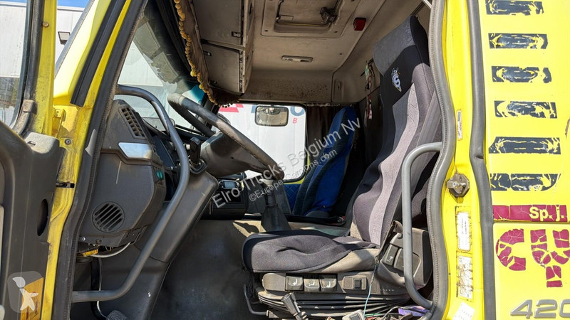 شاحنة Volvo - 420 (EJES GRANDES / SUSPENSIÓN DE...