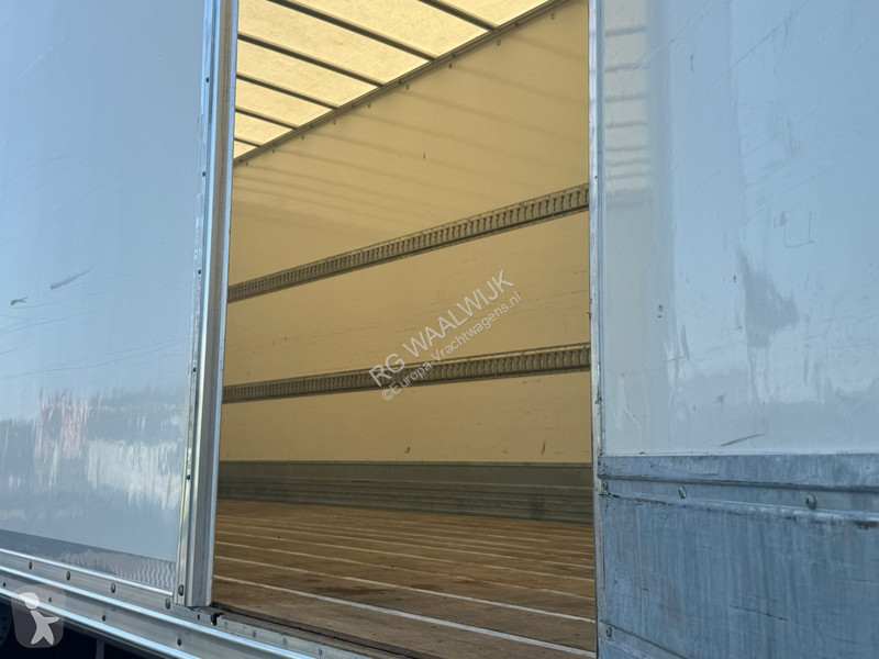 شاحنة DAF 320 19T+klep d'Hollandia 2000 KG