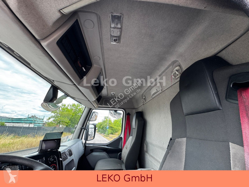شاحنة Renault D  280.19 Mit Carrier Sp 1150Mt
