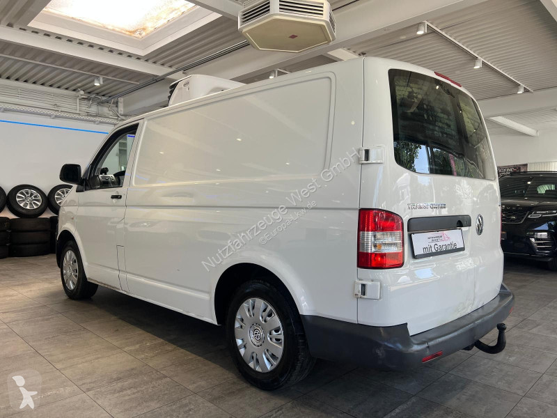 عربة نفعية Volkswagen T5 Kühlkasten Tiefkühlung...