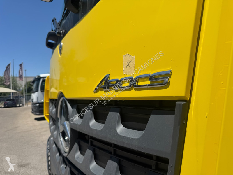 شاحنة Mercedes  3340 K 6X4