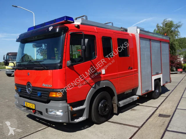 شاحنة Mercedes 1325 godiva pump
