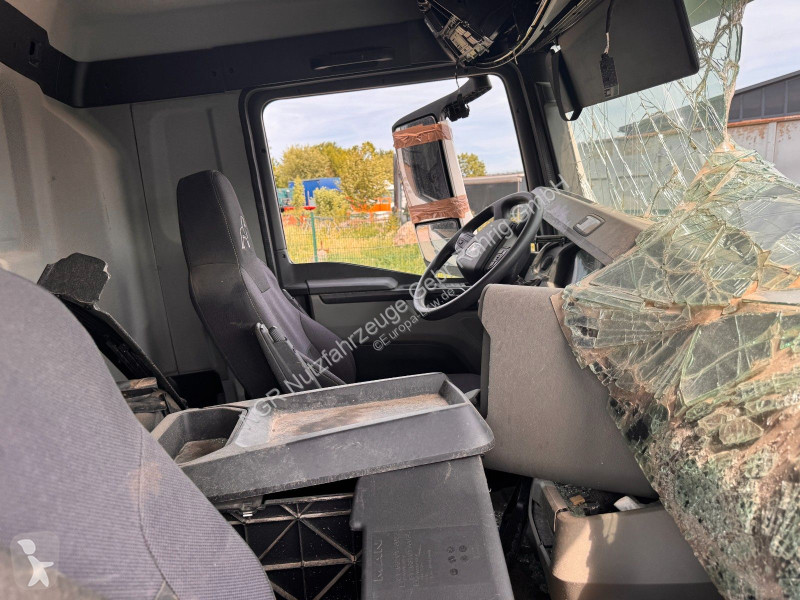 شاحنة MAN 26.430 26.470 6X4-4 Unfall oder...