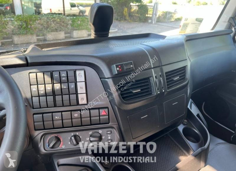 شاحنة Iveco