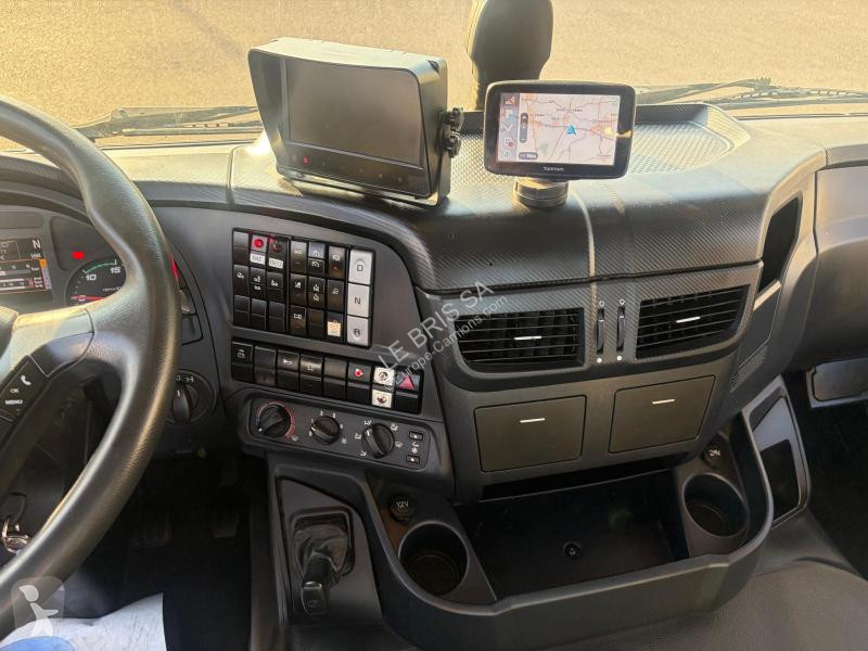 شاحنة Iveco 260S42