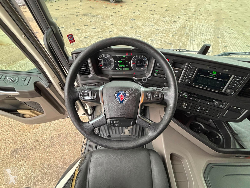 شاحنة Scania P 220 4x2 BOX =7593 mm