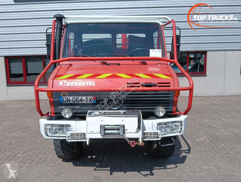 Camion Mercedes U 1200 4x4 -1,150 liter water...