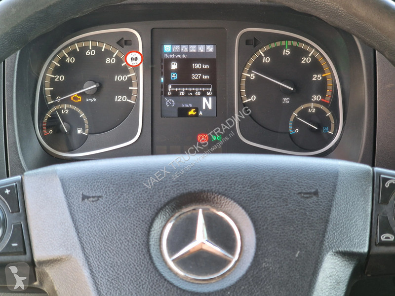 شاحنة Mercedes 1223 4x2 Box with sidedoors -...