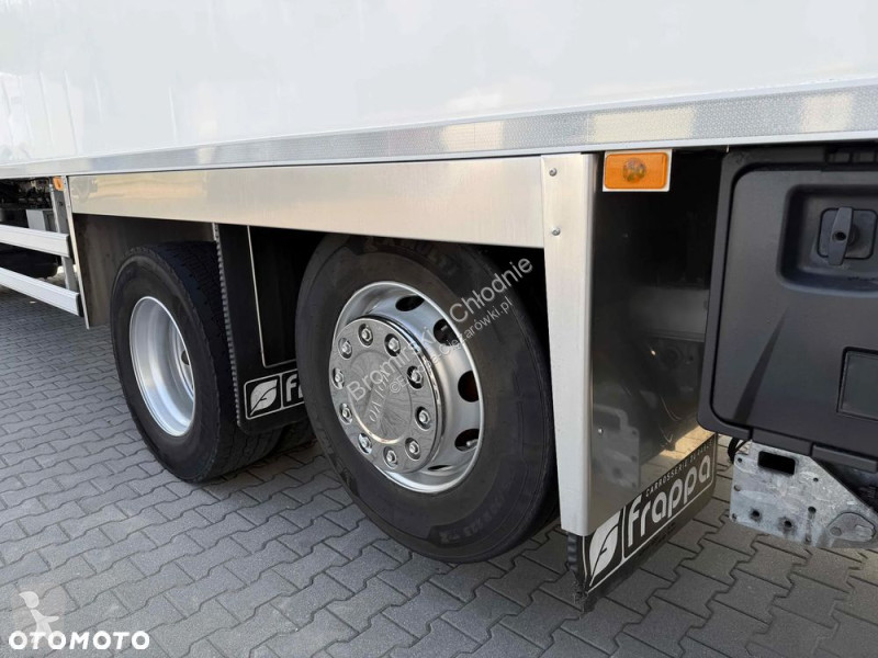 شاحنة Volvo VOLVO  430 CHŁODNIA 22 PALETY...